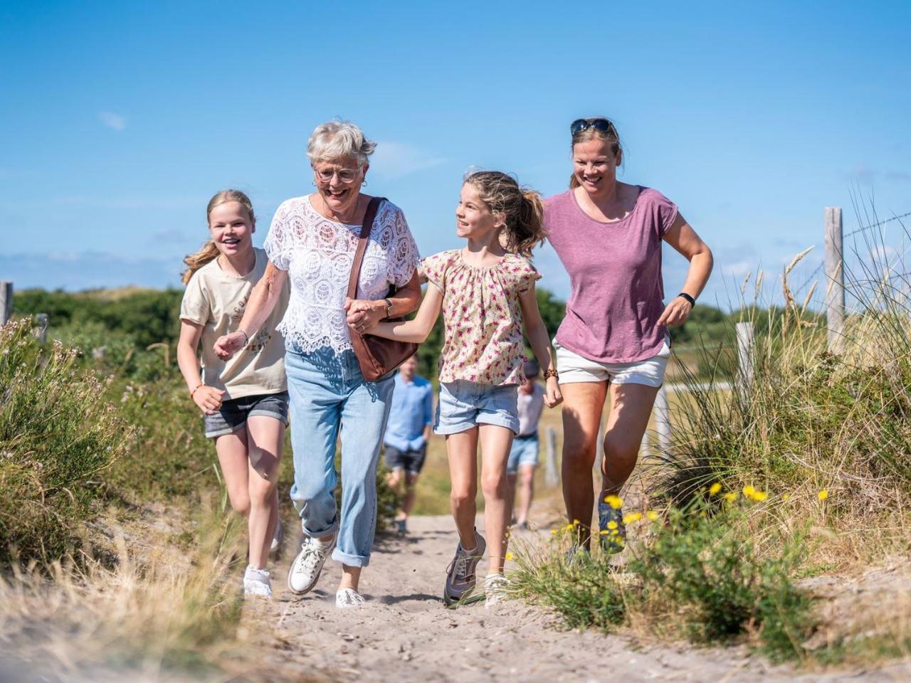 Landal Residence Westduin Sint Maartensvlotbrug Eksteriør billede